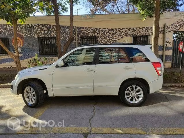 Suzuki grand Nomade