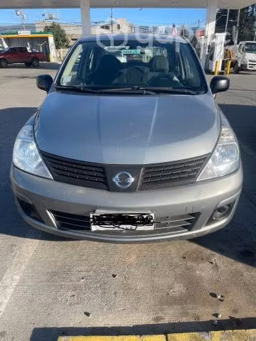 Nissan tiida 2012