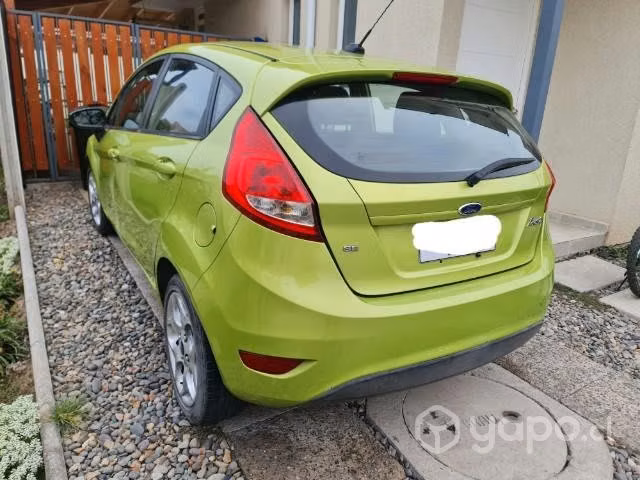 Auto Ford fiesta