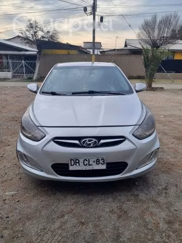 Hyundai accent 1.4 RB 2012 - Imagen 5