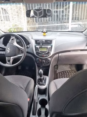 Hyundai accent 1.4 RB 2012 - Imagen 10