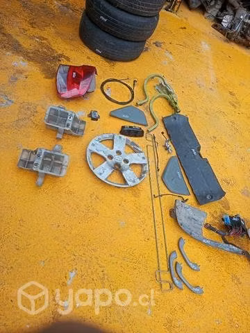 Chevrolet aveo 2004 plasticos soporte parachoque
