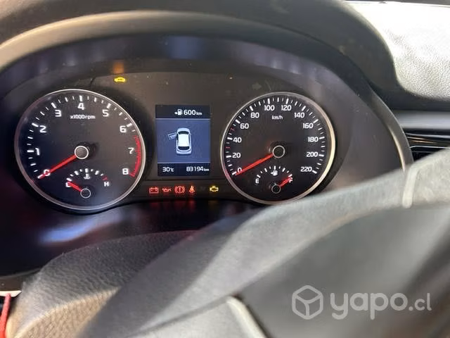 Kia rio 5 2019 blanco invierno