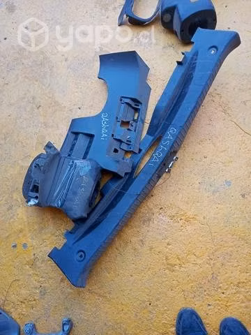 Nissan qashqai panel trasero interior cofia