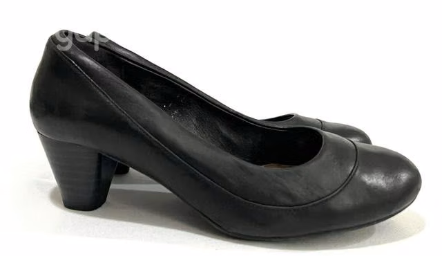 Zapato de Cuero Marca Clarks N*36 Negro - Imagen 2
