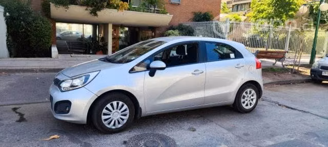 Kia motors rio 5 ex 1,4