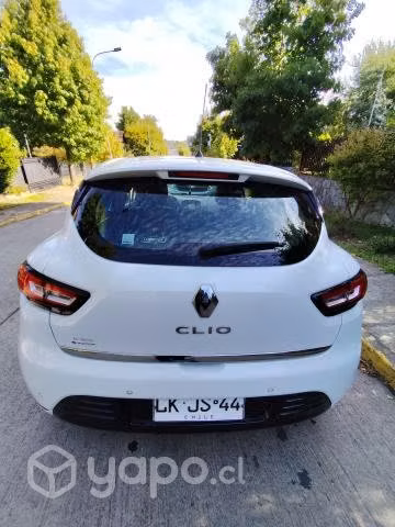 Vendo Renault Clio 900cc turbo