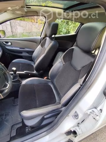 Vendo Renault Clio 900cc turbo
