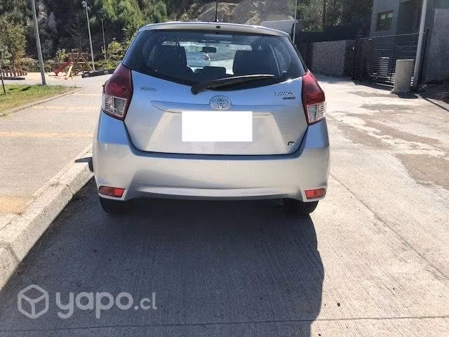 Toyota yaris sport gle mt