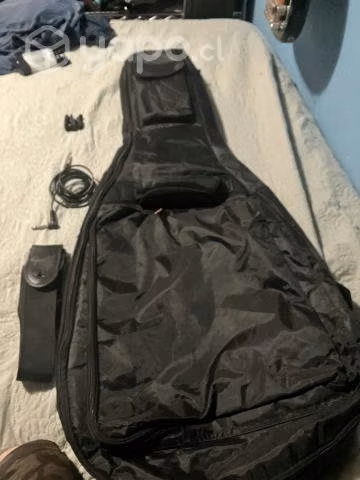 Guitarra ibanez AR420 + accesorios