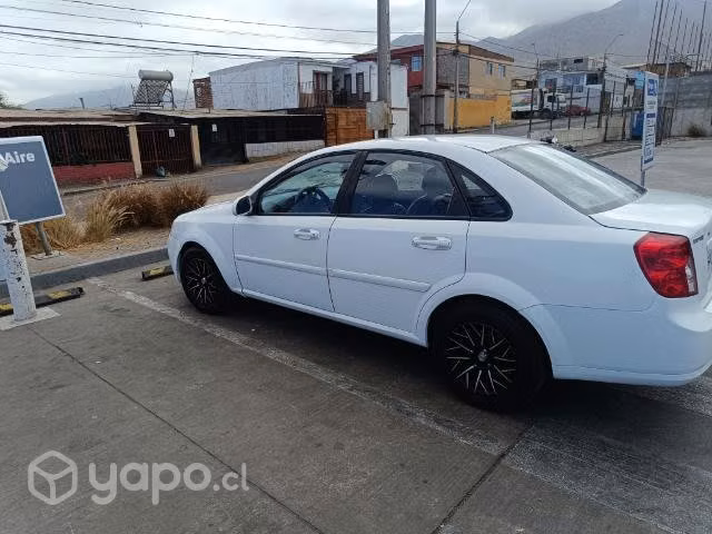 Chevrolet optra 2013. ( 1.6) - Imagen 4