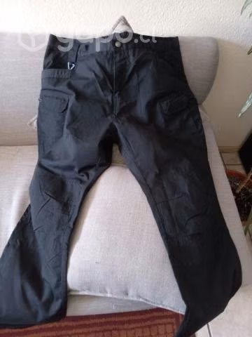 Pantalón táctico