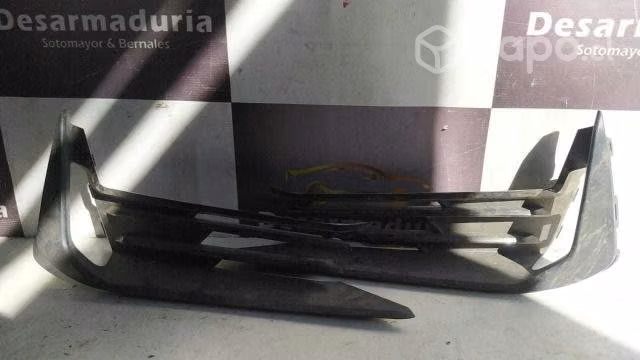 Tapa neblinero Camaro 2020 a 2023. 2.0