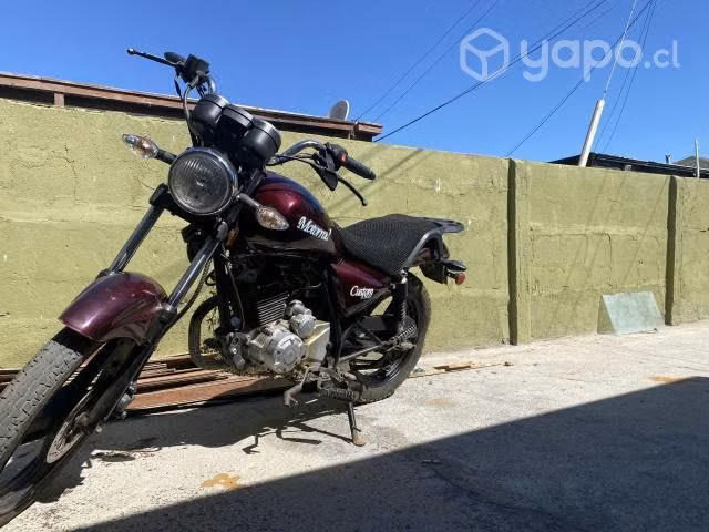 Vendo moto motorad custom 150