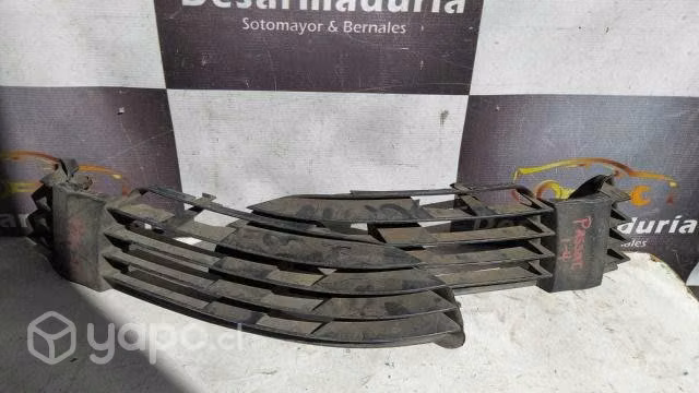 Tapa neblinero Passat 2001 a 2004. 2.0