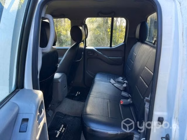 Nissan navara 2010