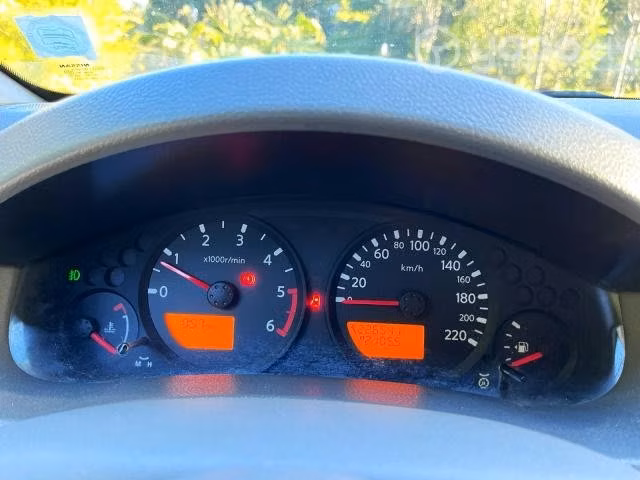 Nissan navara 2010