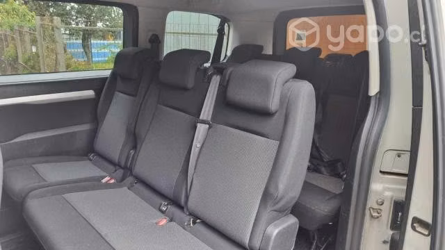 Peugeot Traveller 2.0