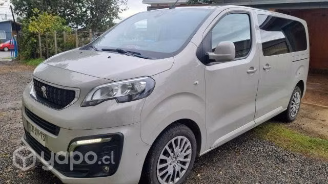 Peugeot Traveller 2.0