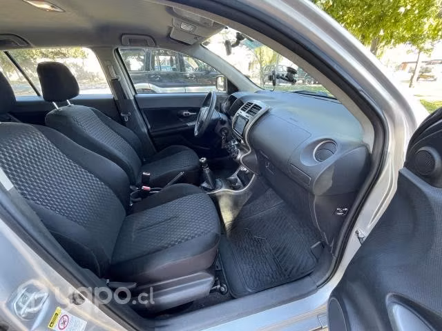 Toyota urban cruiser 2011