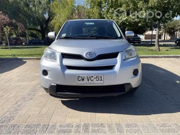Toyota urban cruiser 2011