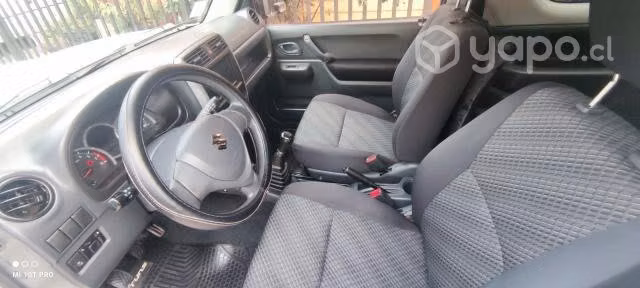 Se vende jimny 2015