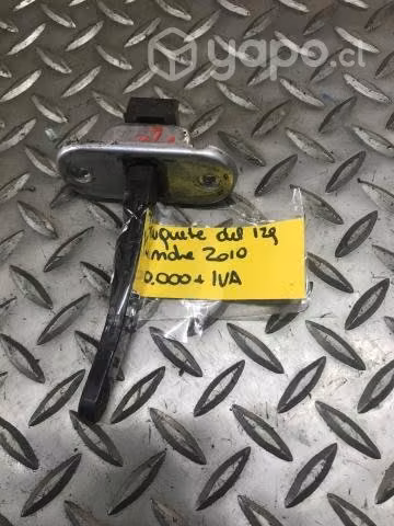 Trinquete puerta del izq Mahindra 2010