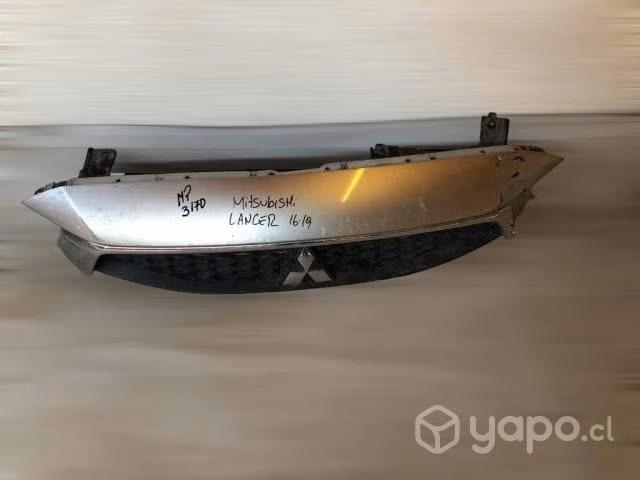 Mascara mitsubishi lancer 2016-2019