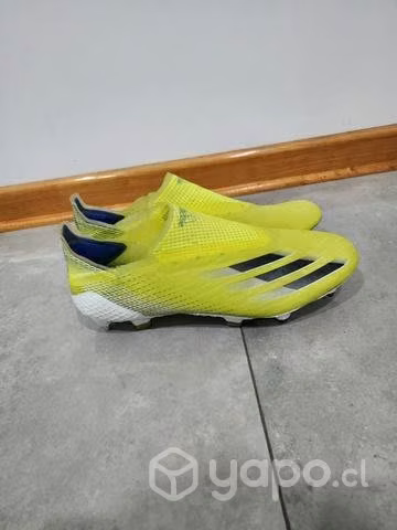 Zapatos de futbol