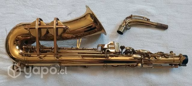 Saxofón alto Buescher Aristocrat vintage impecable