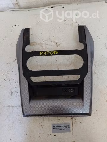 Moldura Radio Tablero (MHP015 Mahindra Pick Up 2.2