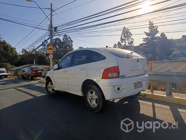 Camioneta Sang yong vendo