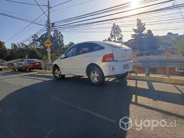 Camioneta Sang yong vendo