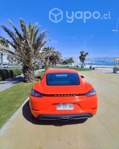 Porsche cayman 2021