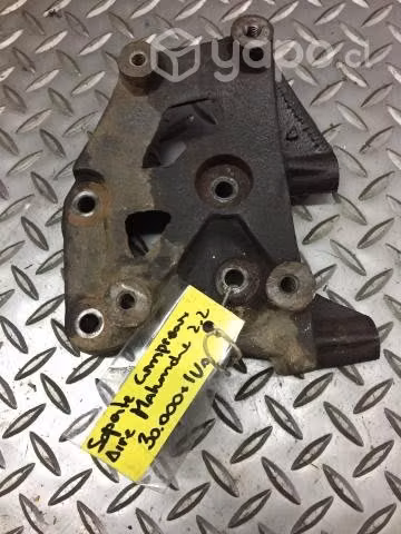 Soporte compresor aire acondicionado Mahindra