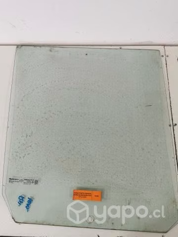 Vidrio Puerta Trasera Derecha Mahindra Pick Up 2.2