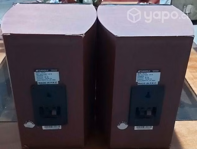 Par de parlantes frontales Sansui SHT-92
