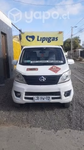 Camioneta impecable md 201
