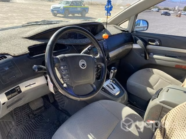 Vendo Ssangyong Stavic diésel 2010