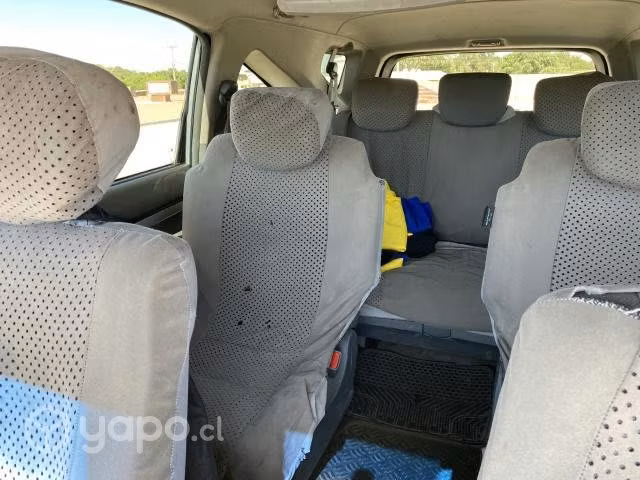 Vendo Ssangyong Stavic diésel 2010