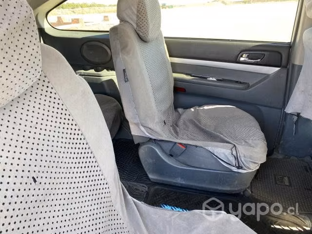 Vendo Ssangyong Stavic diésel 2010