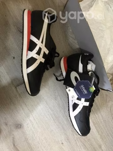 Zapatillas Asics nuevas N° 42,5 (9) nuevas