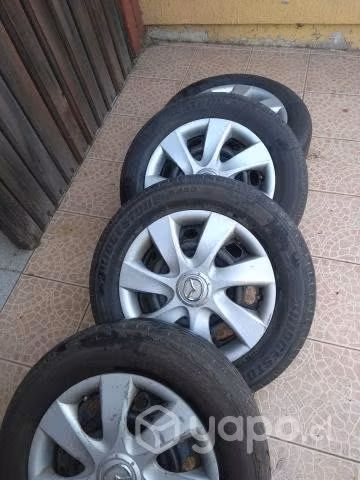 Cuatro neumáticos con llantas R15 - Imagen 4