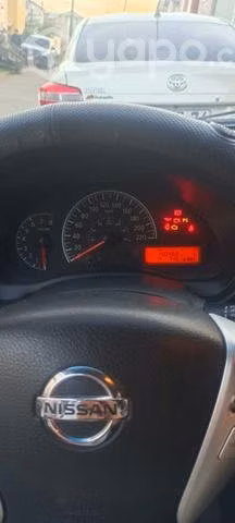 Nissan versa