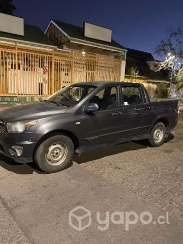 Ssangyong actyon sport 2013 diesel 4x2 AC
