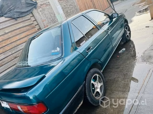 Vendo Nissan v 16