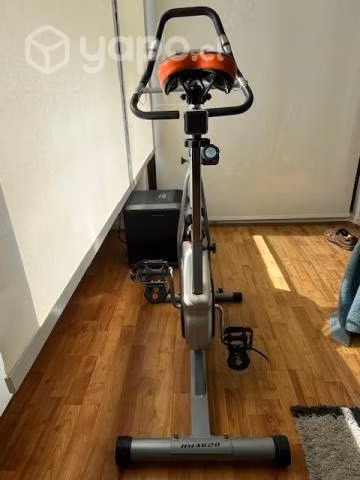 Bicicleta estática LAHSEN