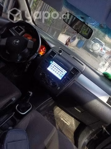Nissan tiida 2008