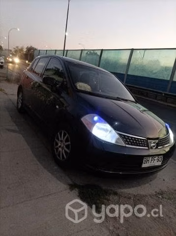 Nissan tiida 2008