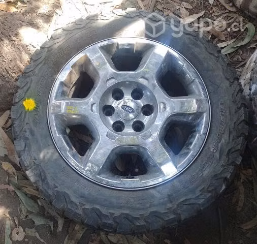 Llanta Aluminio Detalle Con Neumático Ford F150